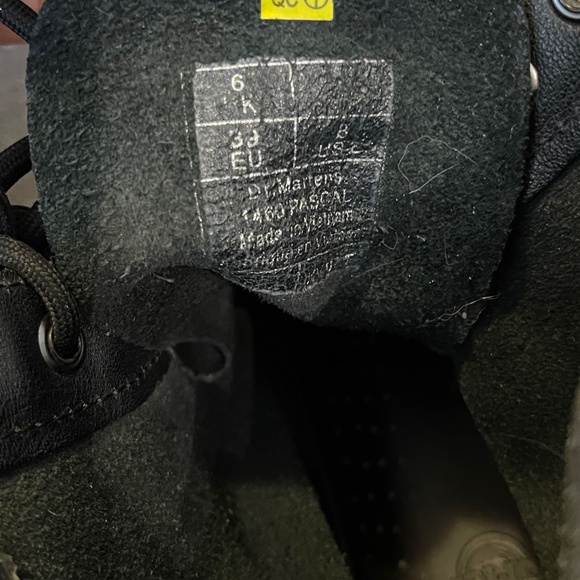 Dr Martens Pascal Boots Shoes Womens US 8 Black Leather 8-eye classic - Picture 7 of 9